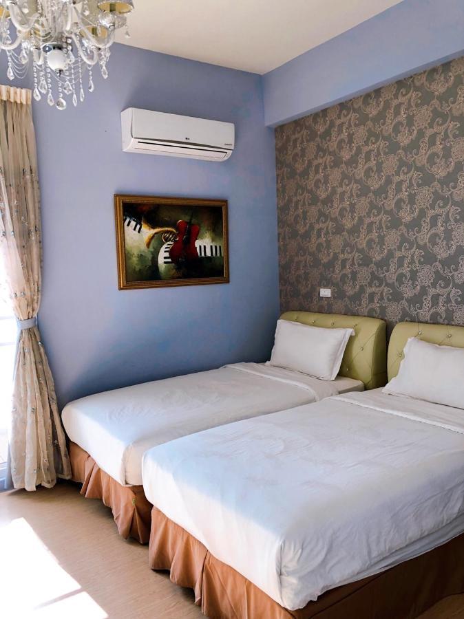 卡布-花藝小民宿 Taitung Floral B&B エクステリア 写真