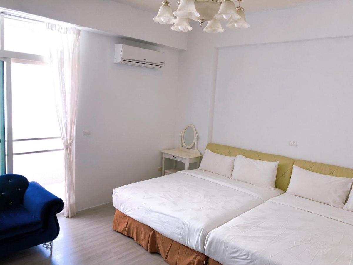 卡布-花藝小民宿 Taitung Floral B&B エクステリア 写真