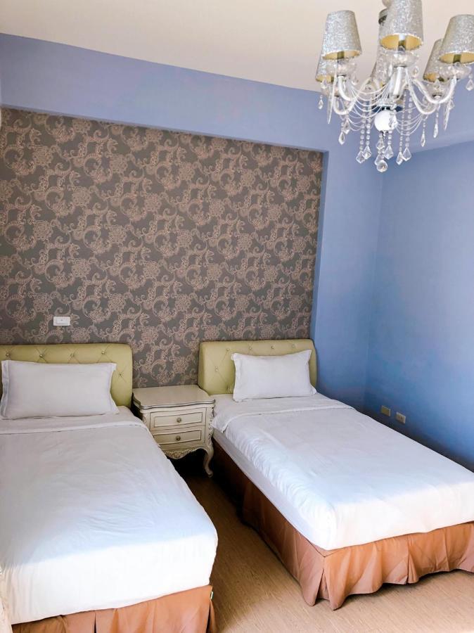 卡布-花藝小民宿 Taitung Floral B&B エクステリア 写真