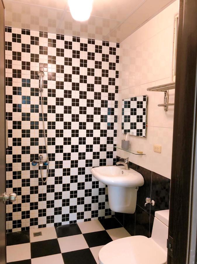 卡布-花藝小民宿 Taitung Floral B&B エクステリア 写真